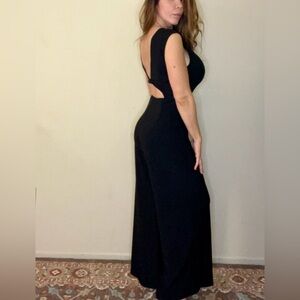 NWOT🌹Vici Classic Black Sleeveless Jumpsuit💯Cotton